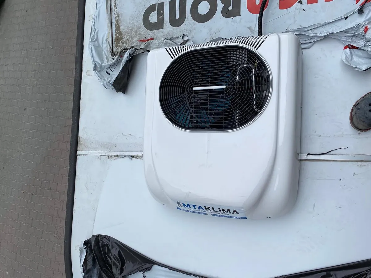 Çekme karavana elektrikli park kliması montajı 1