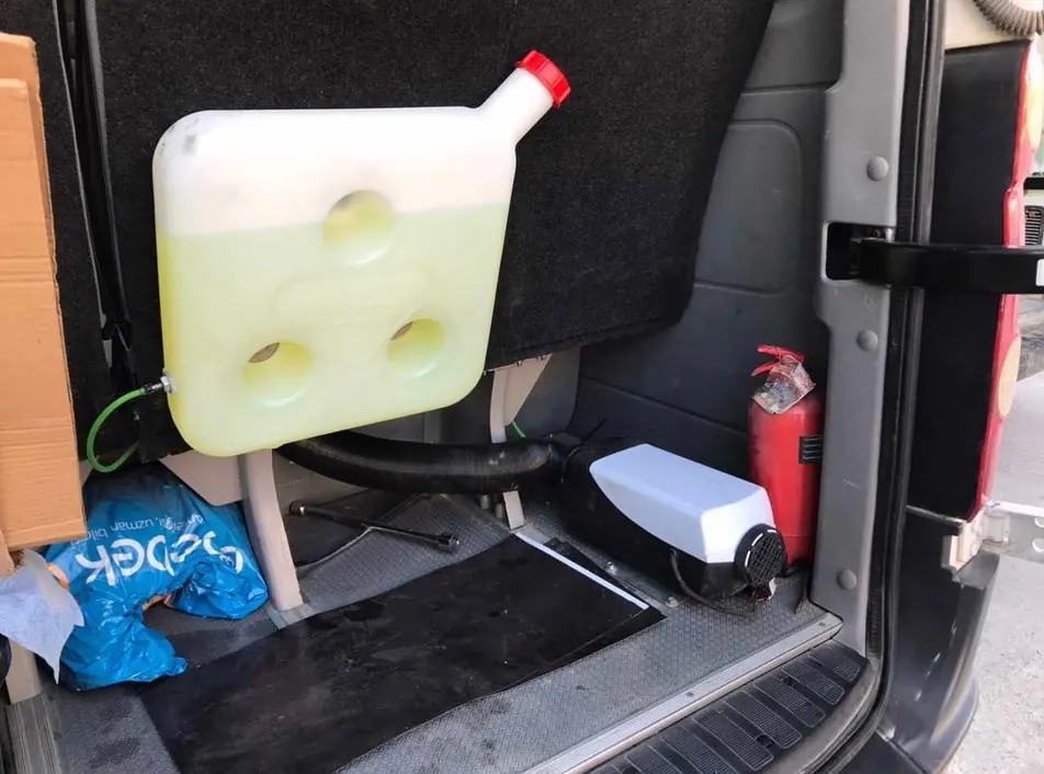 Servis aracına ek depolu sabit dizel ısıtıcı montajı 1